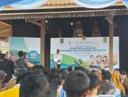 Bupati Wahono Bagikan Puluhan Ribu Ayam Gratis kepada Keluarga Prasejahtera di Bojonegoro