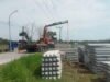 Driver Crane Proyek Pemeliharaan Irigasi di Klepek Kesetrum Listrik Saat Turunkan Tiang Pancang