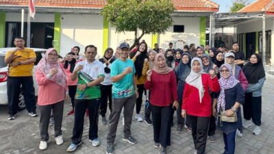 Jalan Santai Dispussip Bojonegoro, Membangun Tubuh Sehat, Semangat Kerja Produktif