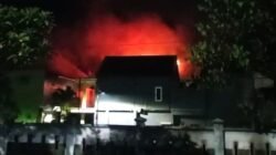 Kebakaran Landa Toko Koperasi Ponpes Attanwir Bojonegoro, Kerugian Capai Ratusan Juta Rupiah