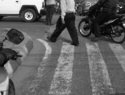 Bojonegoro: Jalan Mulus, Rambu Hilang, Nyawa Taruhan