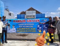 Wabup Bojonegoro Pasang Banner Parkir Gratis, Warga Diimbau Manfaatkan