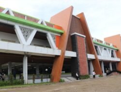 Bojonegoro: Pasar 3 Lantai, Megah Tapi Kosong di Mata Rakyat