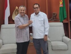 Keteladanan Gubernur NTT Emanuel Melkiades Laka Lena: Cepat Merespon WA dan Hargai Semua Orang