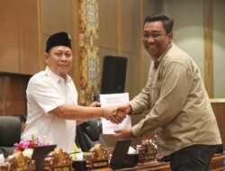 PDI-P DPRD Bojonegoro Setujui Raperda KTR 2025, Dorong Keseimbangan Kesehatan dan Ekonomi
