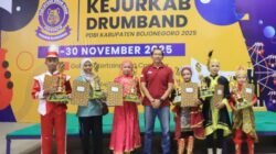 Pelajar Bojonegoro Unjuk Bakat di Kejurkab Drumband 2025