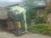 Tabrak Jembatan, Truck Bok Tronton Terguling di Balen, Bojonegoro