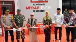 Dandim Bojonegoro dampingi Wamenkop RI Resmikan KDKMP Desa Ngraseh