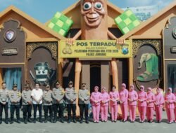 Tinjau Pospam Mudik Lebaran, Kapolres Jombang Berikan Tali Asih kepada Petugas