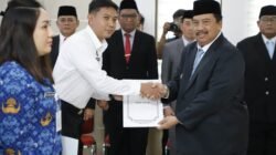 Bupati Jombang Memimpin Sumpah Jabatan 23 PNS Dan Serahkan SK CPNS