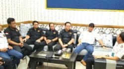 Teror Pembakaran Mobil Kades Viral di Medsos, Gelombang Dukungan Publik Menguat