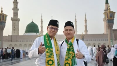 Lempar Jumroh Aqobah Hakekatnya Deklarasi Perang dengan Bisikan Setan