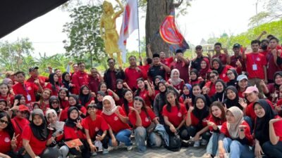 Peringatan May Day 2026, SPBS Nganjuk Gelar Doa dan Tabur Bunga di Makam Marsinah