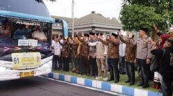 Bupati Warsubi Berangkatkan Jemaah Haji Jombang 2026, Total 1.263 Orang Menuju Tanah Suci