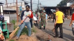 Hari Lingkungan Hidup Sedunia 2026, Kadis DLH Jombang Dampingi Wabup Pimpin Aksi Bersih Pasar Ploso