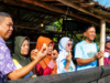 Warga Gayam Curhat Soal Pertanian hingga Infrastruktur ke Bupati Wahono Saat Medhayoh