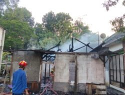 Rumah Kosong di Bojonegoro Ludes Terbakar, Diduga Pemicu Korsleting Listrik