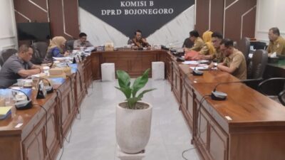 Komisi B DPRD Bojonegoro Soroti Jukir di Zona Parkir Gratis dan Keselamatan Perlintasan Kereta Api