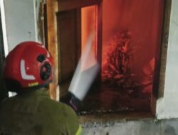 Ruko Rocket Chicken di Baureno Bojonegoro Terbakar, Diduga Akibat Korsleting Listrik