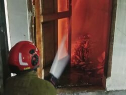 Ruko Rocket Chicken di Baureno Bojonegoro Terbakar, Diduga Akibat Korsleting Listrik