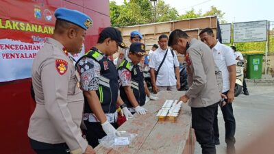 Mendadak ! 24 Anggota Satresnarkoba Polres Bojonegoro Jalani Tes Urine