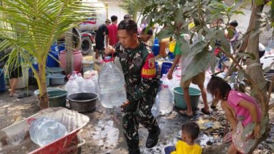 Kodim Bojonegoro Salurkan 200 Ribu Liter Air Bersih ke Desa Kekeringan