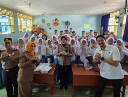 Cegah Kenakalan Remaja, Kapolres Bojonegoro Edukasi Pelajar SMAN 1