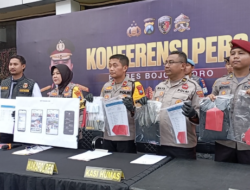 Wanita di Bojonegoro Tipu Pria dengan Cinta Palsu di Facebook, Uang 24 Juta di Gondol.